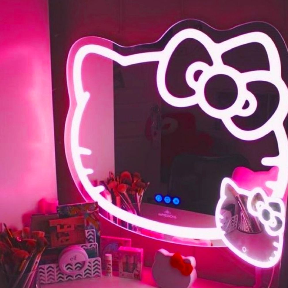 Impressions Hello Kitty Smart Wi-Fi LED Wall Mirror